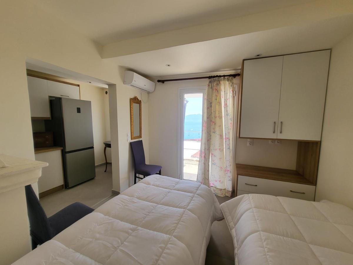 Blue Heaven Apartment ซารานเดอ ภายนอก รูปภาพ