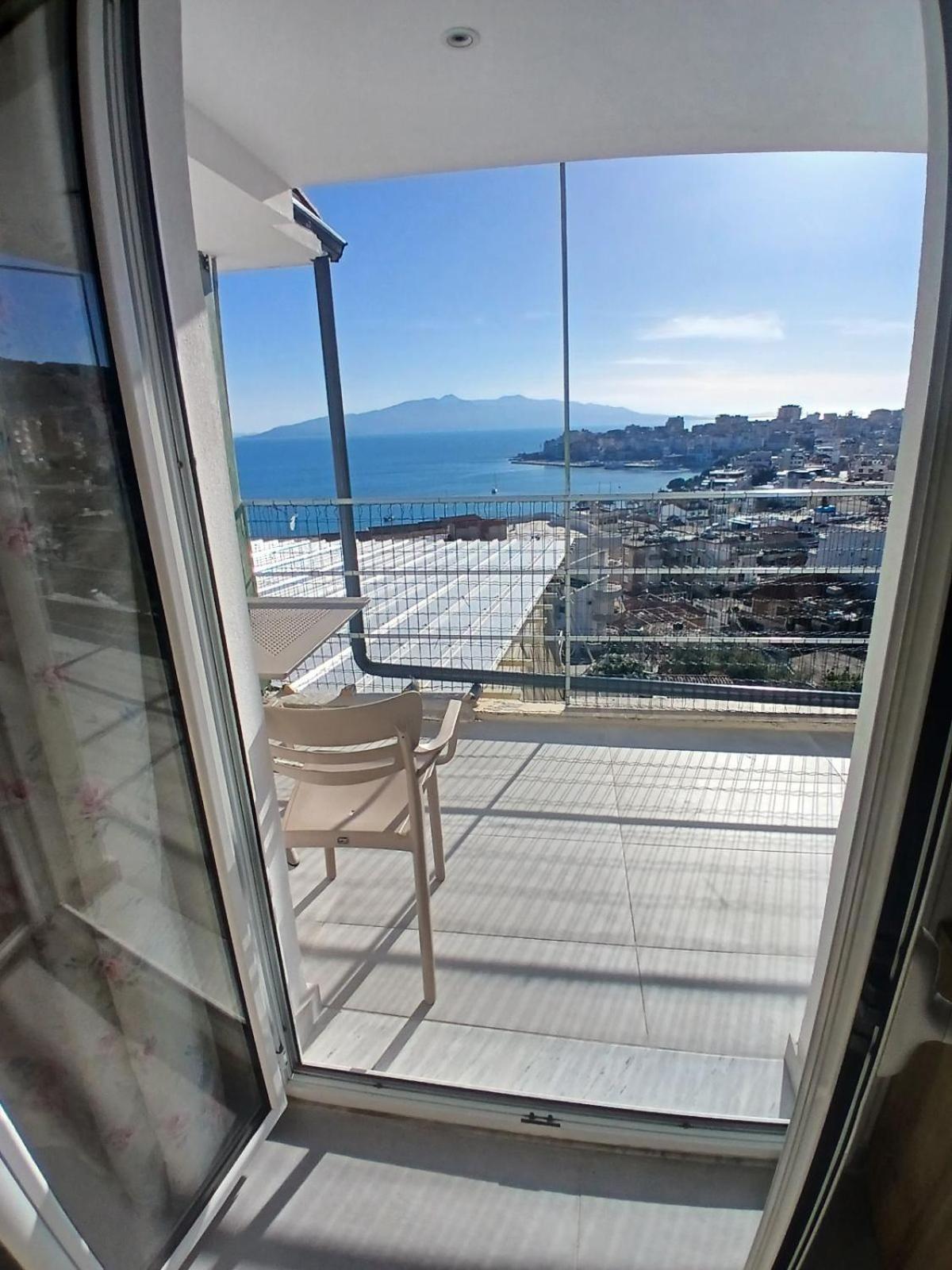 Blue Heaven Apartment ซารานเดอ ภายนอก รูปภาพ